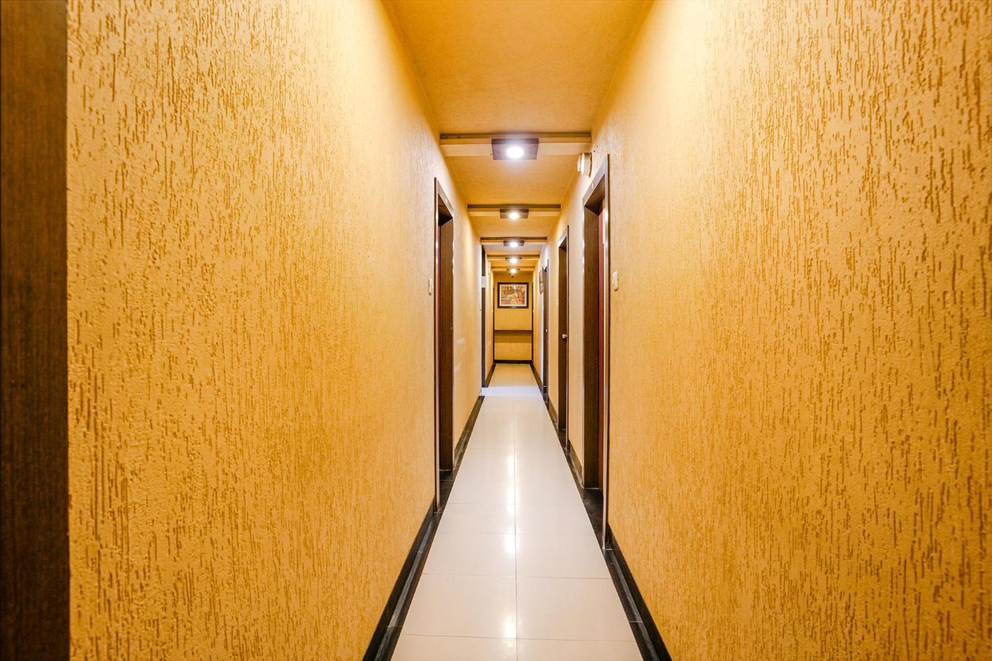 נאסיק Fabhotel Samrat מראה חיצוני תמונה