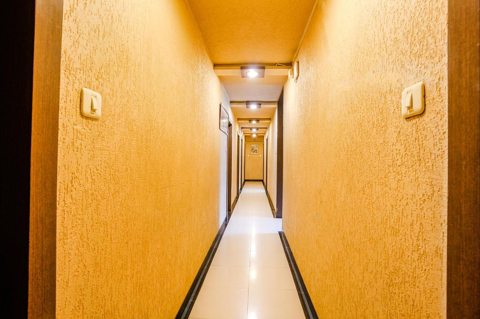נאסיק Fabhotel Samrat מראה חיצוני תמונה